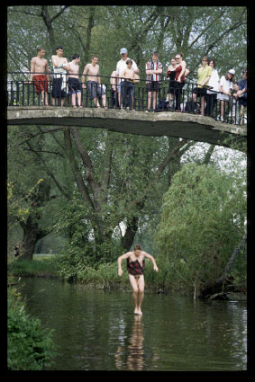 Kilted Dutchman jumping into river, apparently standing on the water