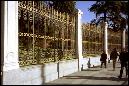 railing2.jpg