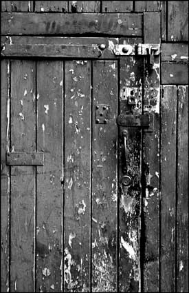 kelhamdoor.jpg